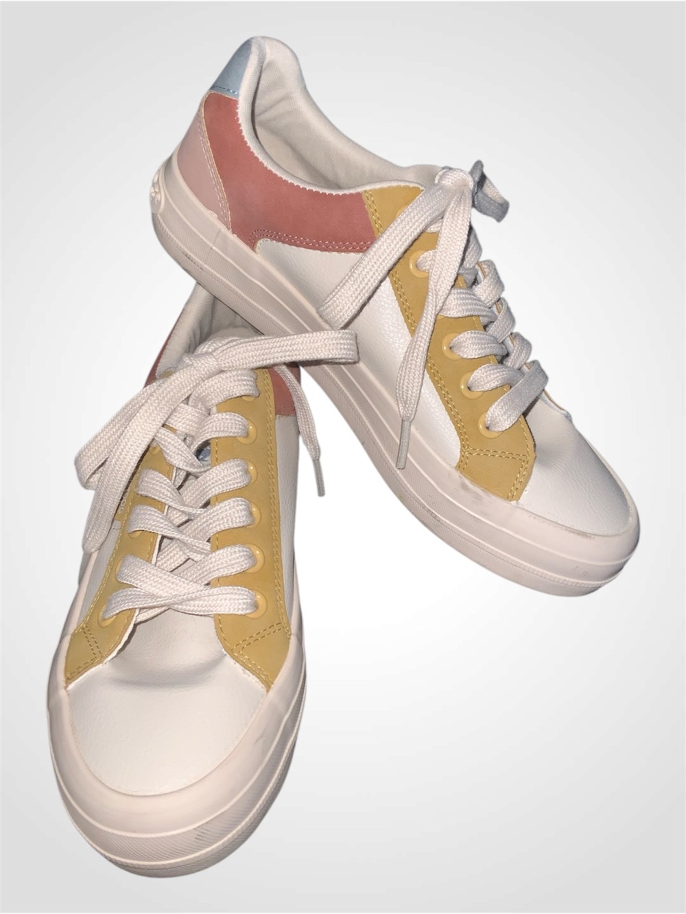 Rocket Dog White Sneakers with Yellow and Pink Panels Size 6
